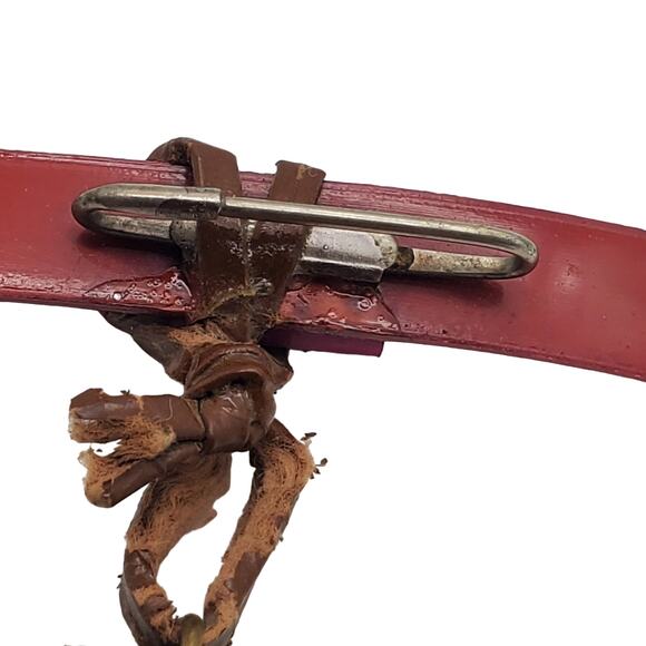 Tiny Leather Date Book Brooch Vintage 1930s Dangle Drop Pin Miniature Jewelry - Picture 7 of 10